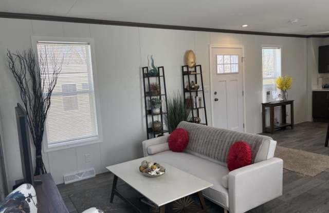 127 Cimarron Gallery 3
