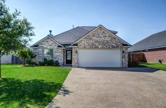 Available August 2026! Beautiful 5 Bed/4 Bath House in South College Station! - 930 Turtle Dove Trail, College Station, TX 77845