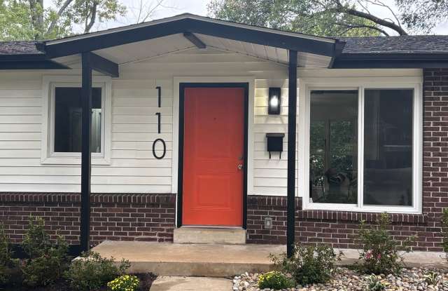 3 Bed/2 Bath Home in Webster Groves School District Gallery 3