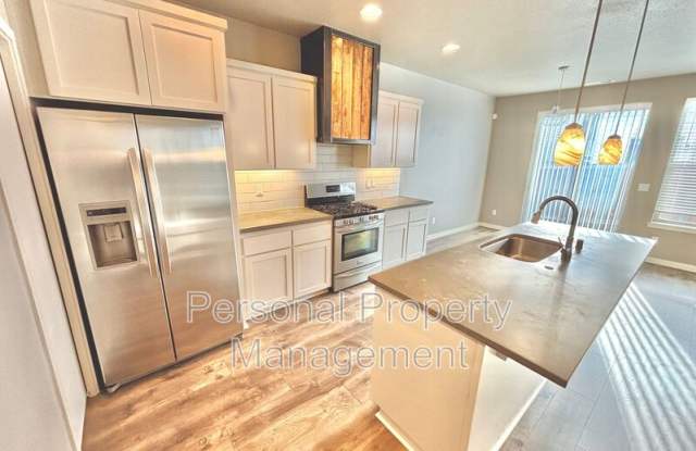 12205 NE 115th St - 12205 Northeast 115th Street, Orchards, WA 98682