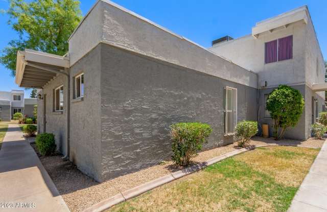 2633 W Ocotillo Road Gallery 3