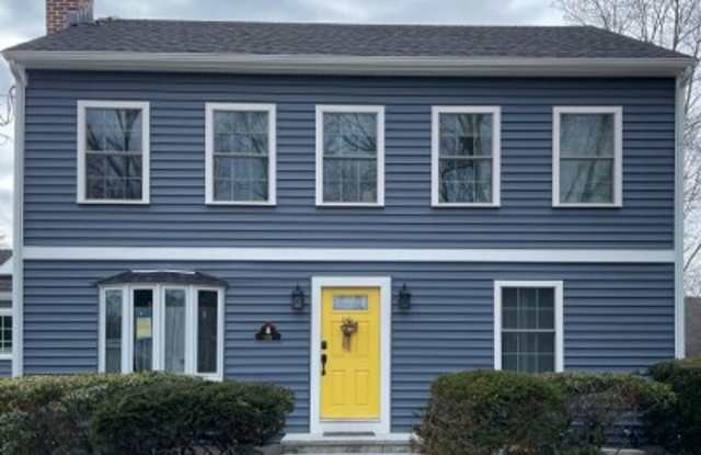 Gorgeous, Fully Renovated Newton Highlands 4 bed/2 bath Single Family Home for August 1st, 2025 photos photos