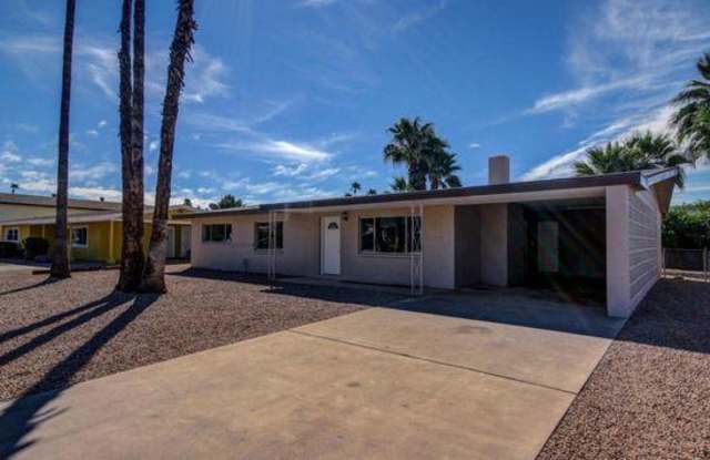 924 S LONGWOOD Loop - 924 South Longwood Loop, Mesa, AZ 85208