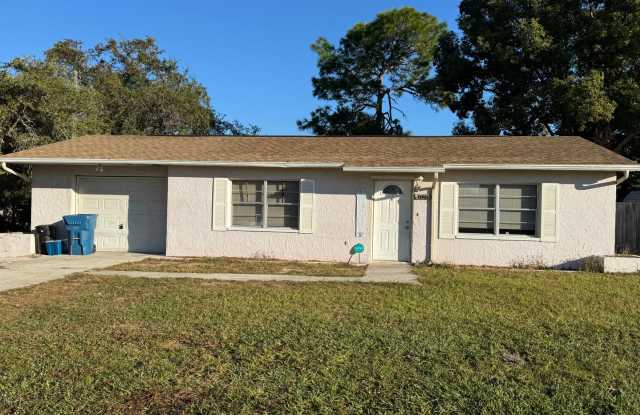 Spacious 3-Bedroom, 2-Bath Home in Spring Hill - 13095 Linden Drive, Spring Hill, FL 34609