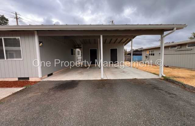 One Level Duplex Near Peace Health Gallery 3