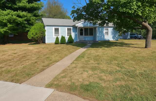 Spacious 3-Bedroom Rancher with Family Room  Corner Lot – Stratford, NJ photos photos