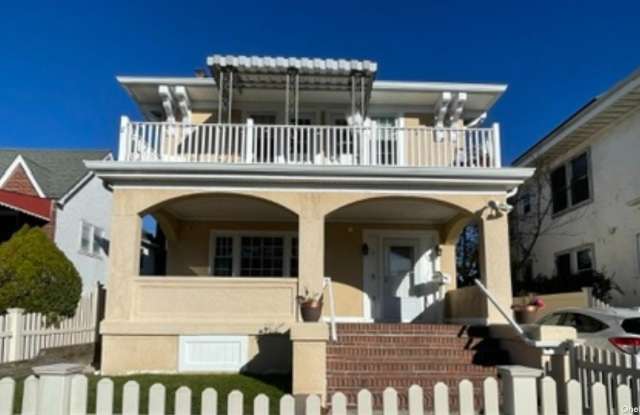 159 E Walnut Street - 159 East Walnut Street, Long Beach, NY 11561