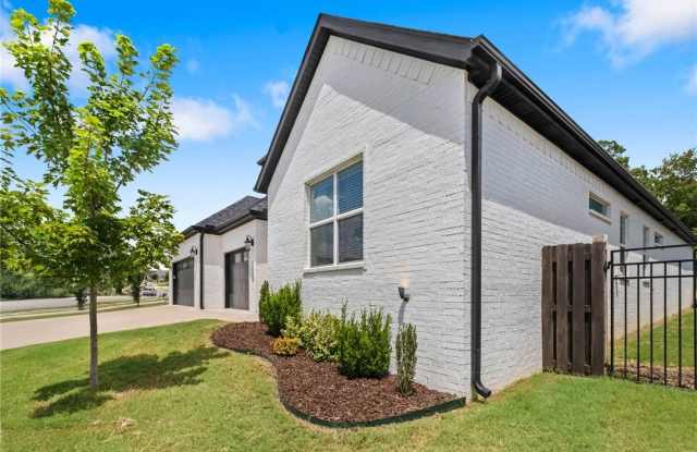 1440 Westridge Lane Gallery 2