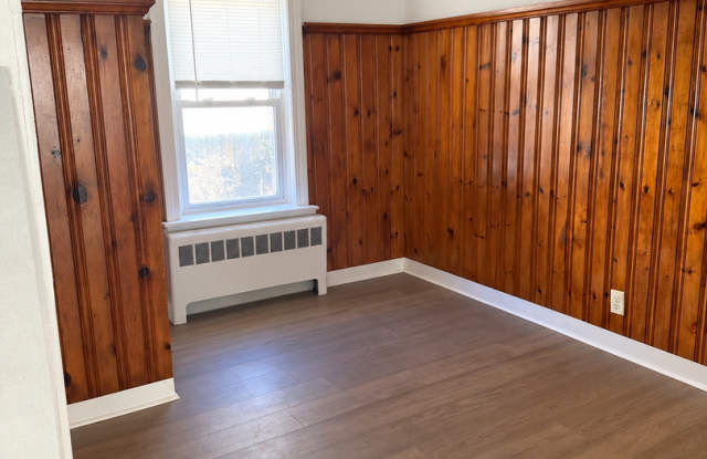 3 Bed/1 Bath in Downtown Warren Gallery 4
