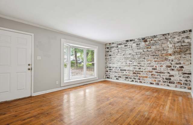 582 Boyds Drive Southeast photos photos