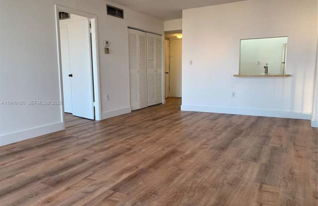 16751 Northeast 9th Avenue Gallery 4
