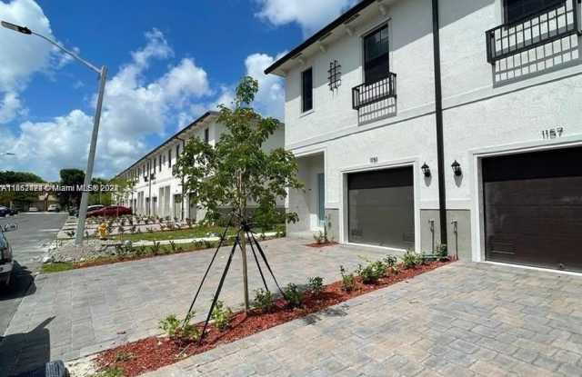1157 SW 6th Ct Gallery 2
