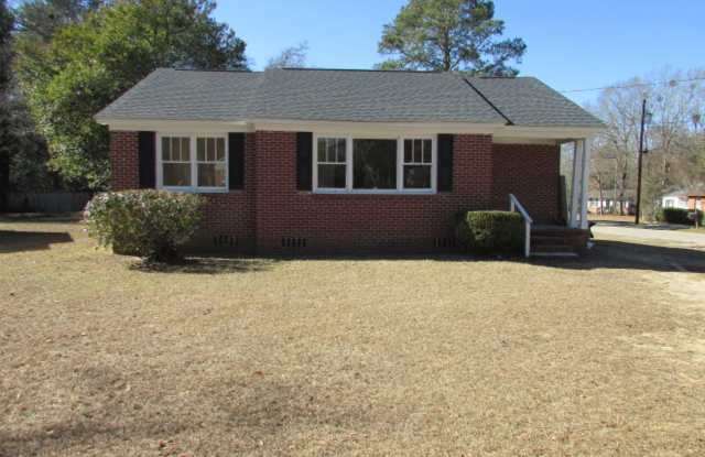 Close to Swan Lake - 102 Jasmine Street, Sumter, SC 29150