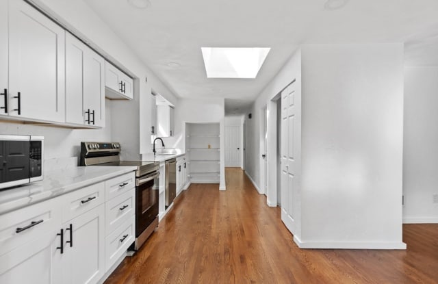 61 Wordsworth St - 61 Wordsworth Street, Boston, MA 02128