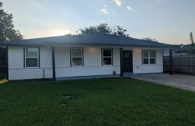 1230 Ranier St, Beaumont, TX 77701 photos photos