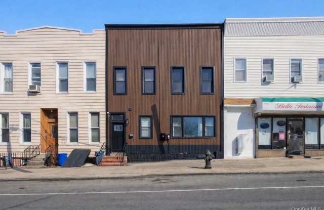 6089 54th Street Gallery 1