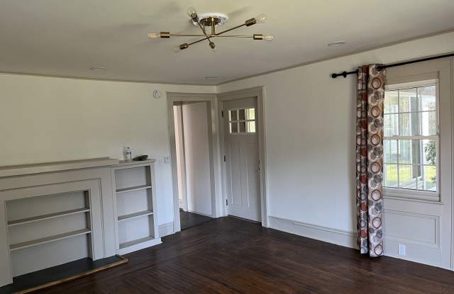 1400 Titus Avenue Gallery 4