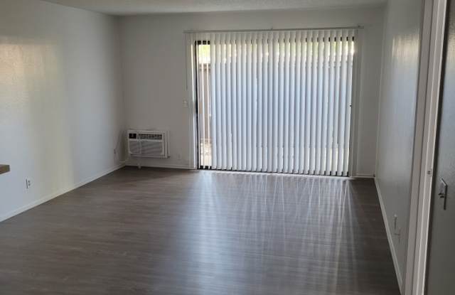 12215 Graham St photos photos