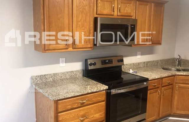 8250 Parkwood Place Gallery 4