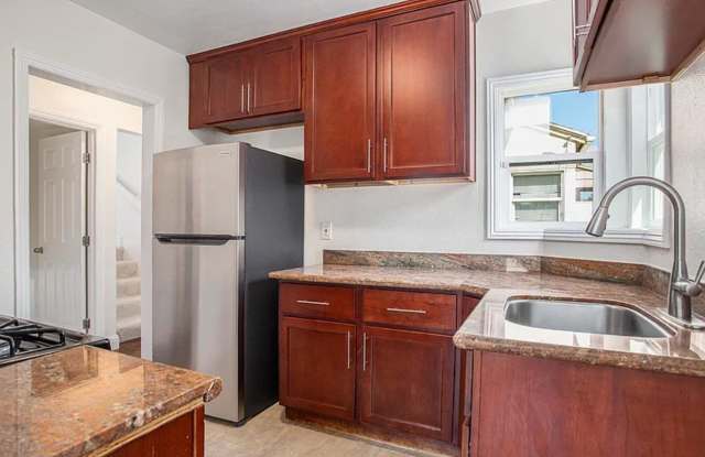 5834 Elizabeth Street photos photos