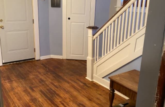 15110 Winthrop St Upper 2nd FL - 15110 Winthrop Street, Detroit, MI 48227