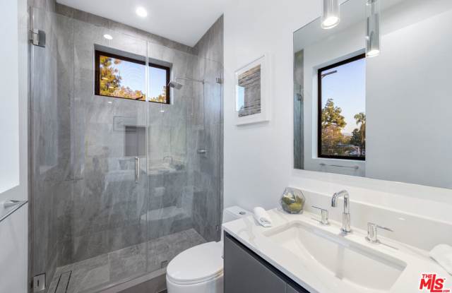 18315 Collins Street photos photos 18315 Collins Street photos photos