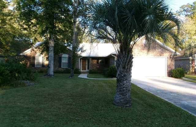 Spacious 3 bedroom home in the Forestbrook Community - 175 Chickasaw Lane, Forestbrook, SC 29579 Spacious 3 bedroom home in the Forestbrook Community - 175 Chickasaw Lane, Forestbrook, SC 29579