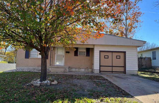 Convenient location and cul-de-sac living! photos photos