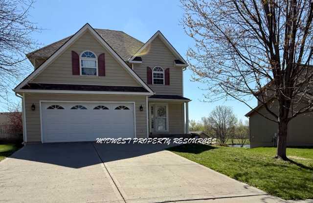 BEAUTIFUL TWO-STORY HOME w/POND VIEWS - 2808 Maple Farm Road, Platte City, MO 64079