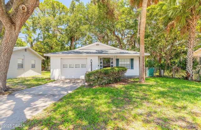 137 White Street - 137 White Street, Daytona Beach, FL 32114 137 White Street - 137 White Street, Daytona Beach, FL 32114