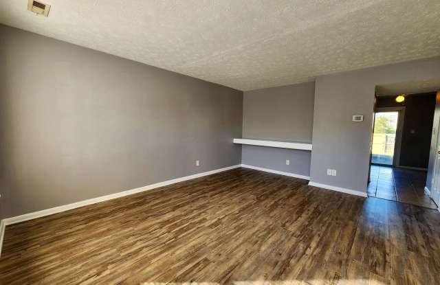 50 CHELMSFORD COURT Gallery 2