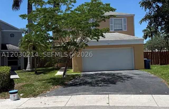 127 SW 159th Way photos photos