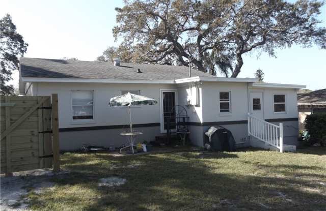 14765 WILDWOOD DRIVE Gallery 4