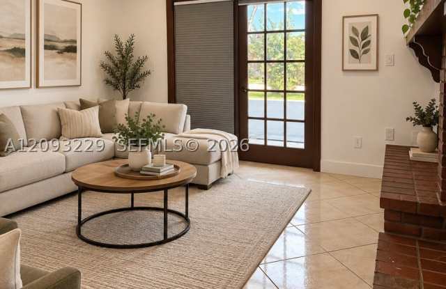 11740 SW 12 ST Gallery 2