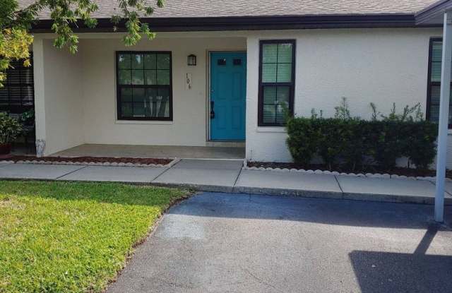 Beautiful 2 bedroom 2 bathroom condo for rent in Dunedin - Heather Ridge North 55+ community! photos photos