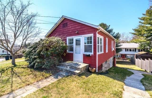 15 Duncanson Street - 15 Duncanson Street, Stamford, CT 06905