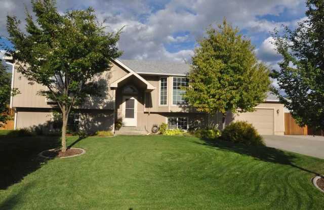 206 North Knudson Street - 206 North Knudson Street, Liberty Lake, WA 99019