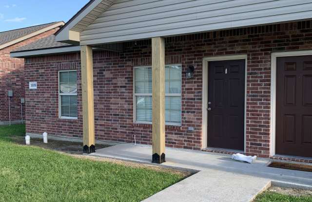 1611 McKinley Street - 1611 McKinley Street, Westlake, LA 70669