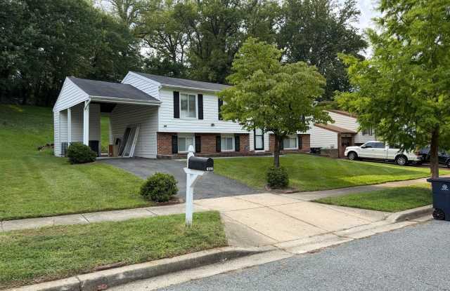 6516 HOMESTAKE Drive S Gallery 1