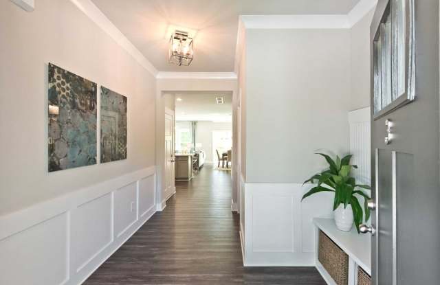 Neely Village Gallery 3