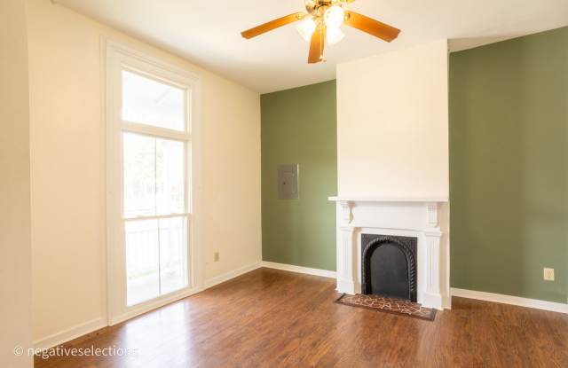 3 Bedroom Home off of W Jackson! ***Available Early October 2026*** Gallery 3