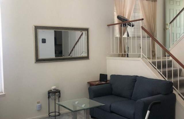 Large 2 Bedroom Townhome Available in Reno photos photos