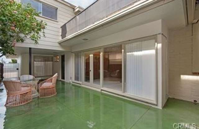 2516 Ocean Boulevard Gallery 4