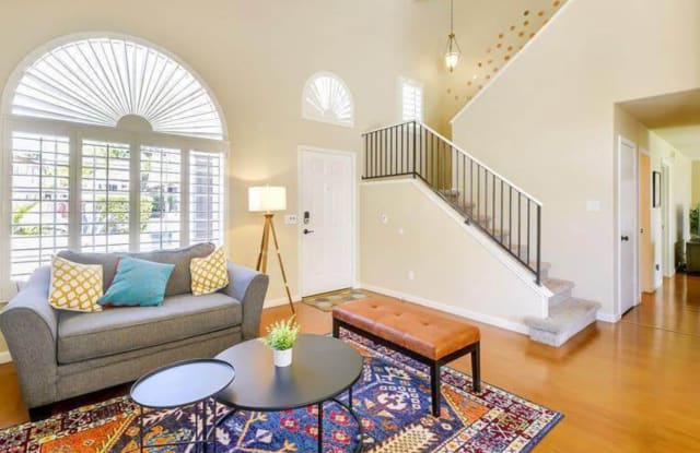 11528 Sylvan Street photos photos