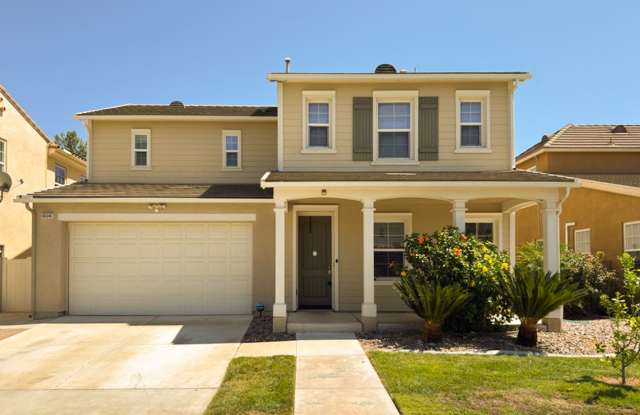 ~Temecula's Wolf Creek Community~ Beautiful 4 Bedroom + THEATER Home for Rent! photos photos