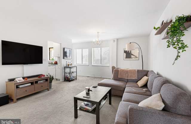 541 S 12TH STREET - 541 South 12th Street, Philadelphia, PA 19147