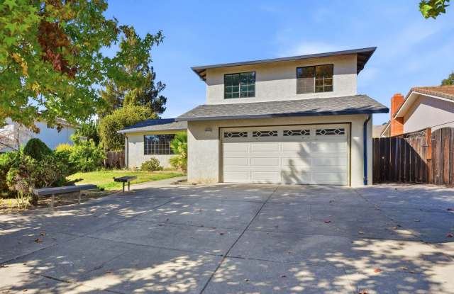 5BD Mission San Jose Home | Downstairs Bedroom + Full Bath | Top Schools Gallery 1