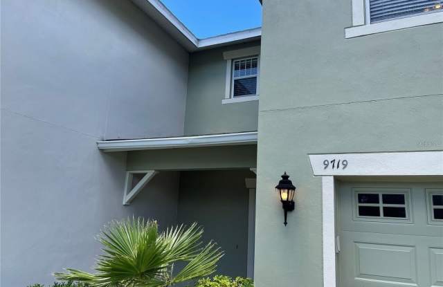 9719 BISCOTTI AVENUE - 9719 Biscotti Avenue, Orlando, FL 32829