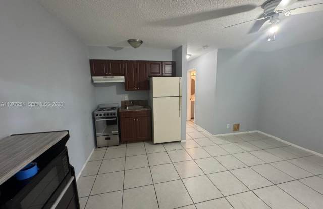 4019 NW 31st Ave photos photos