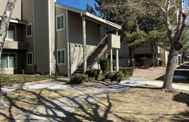 ENJOY THE POOL THIS SUMMER IN THIS GATED COMMUNITY photos photos